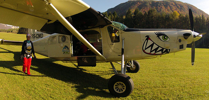 Einstieg in das Flugzeug